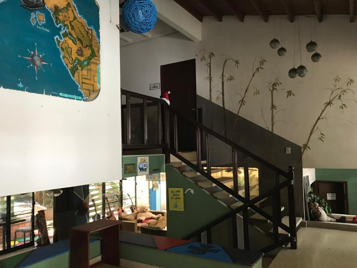 Culturahumana Guesthouse Panama City Eksteriør billede