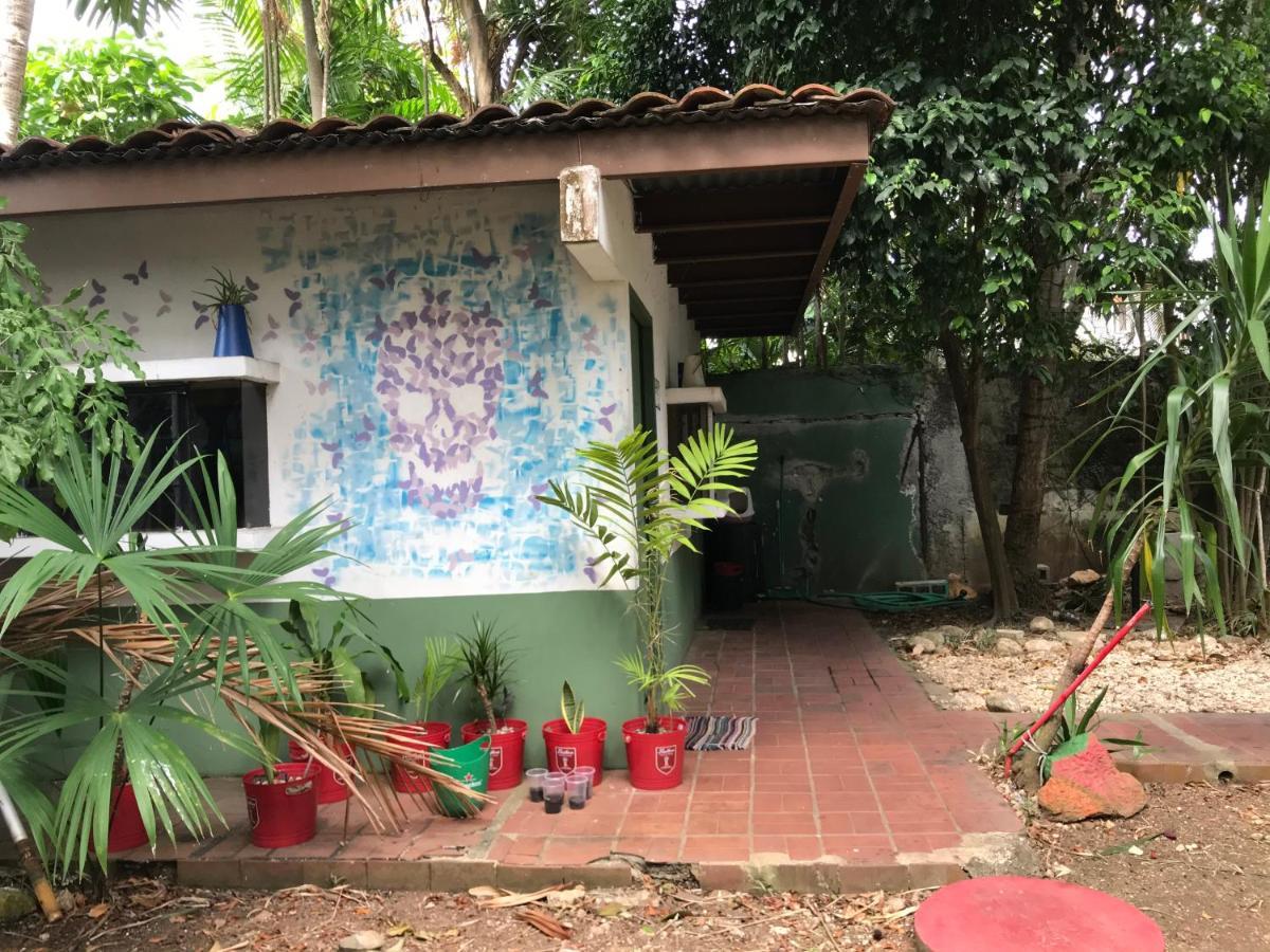 Culturahumana Guesthouse Panama City Eksteriør billede