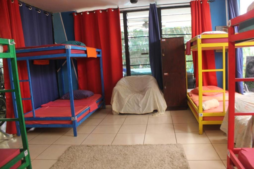Culturahumana Guesthouse Panama City Eksteriør billede